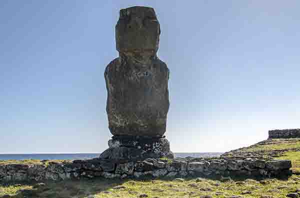 143 - Chile - isla de Rapa Nui o Pascua - Tahai - Ahu Vai Uri